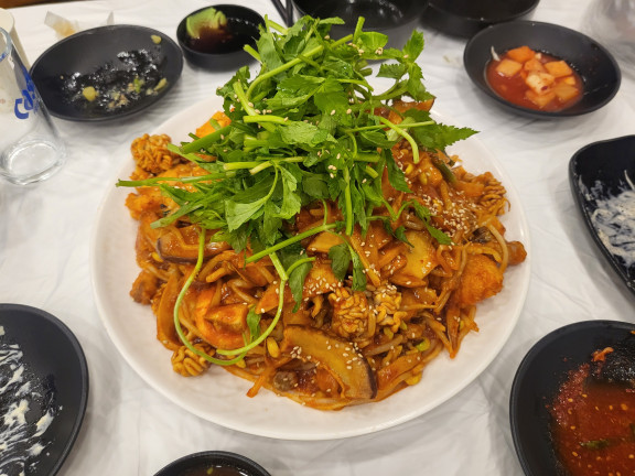 소문난 대구 왕뽈찜 수원_매장 방문