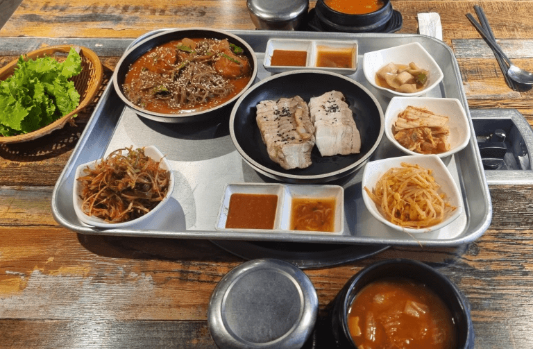 생방송투데이 보쌈 막국수 김치찌개 초저가 인천 미추홀구