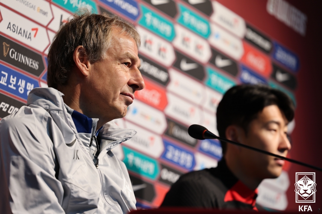 클린스만 감독과 손흥민