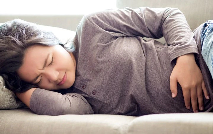 여자 오른쪽 아랫배 통증 의심되는 병
