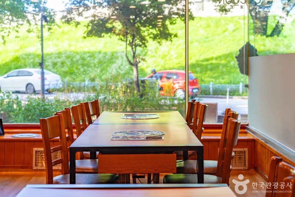 [서울 근교 여행]수원화성 카페·맛집 추천｜성곽길 산책 후 들르기 좋은 곳
