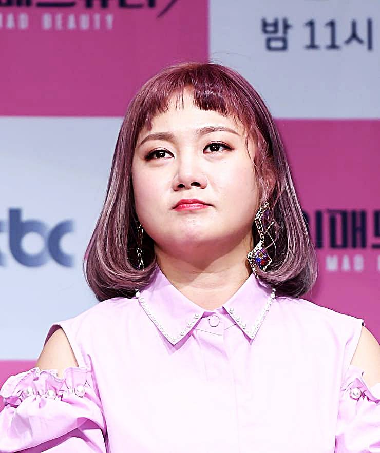 개그우먼-박나래