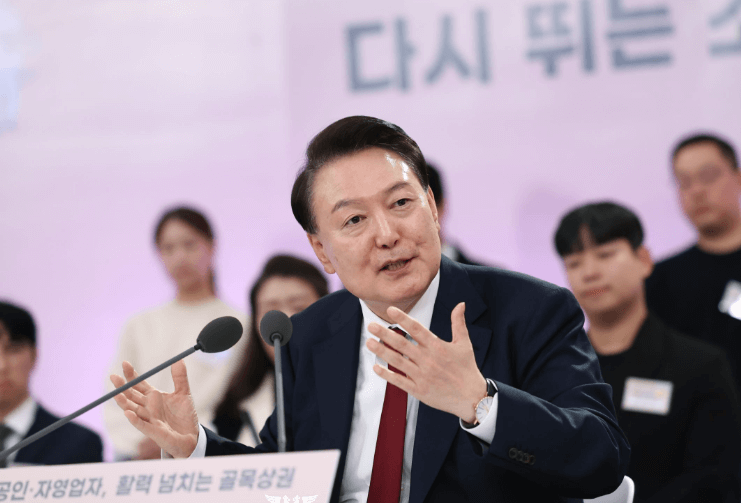 비상계엄 선포 국가 비상사태 비상계엄 의미 계엄령 대한민국 비상계엄 계엄령 선포 이유 비상계엄과 군사 통제 대한민국 비상사태 비상계엄 기본권 제한 비상계엄 법적 근거