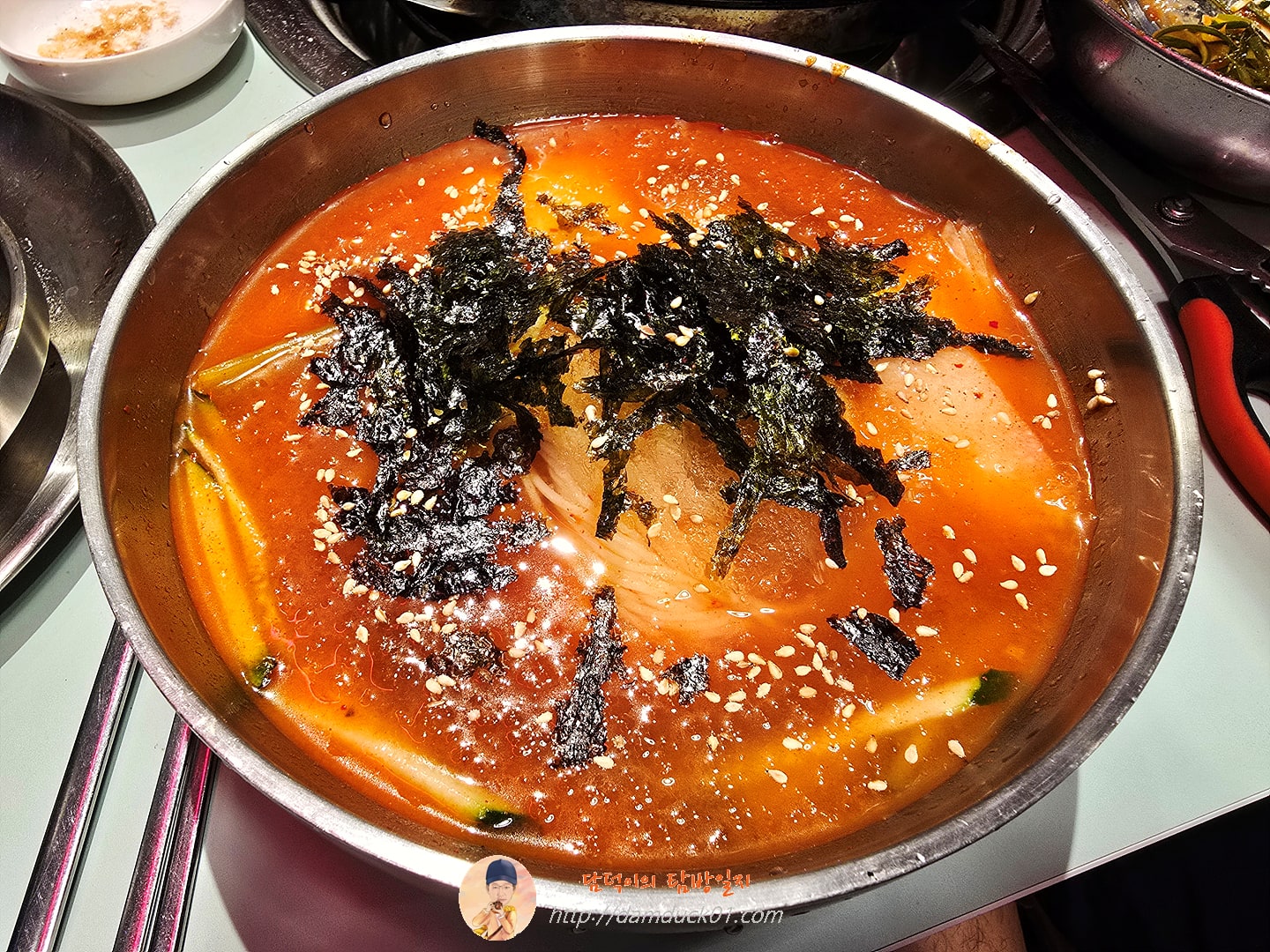 깍둑말이국수
