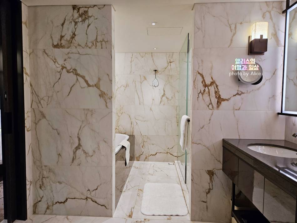 그랜드 인터컨티넨탈 서울 파르나스 호텔 주니어 스위트룸 솔직후기