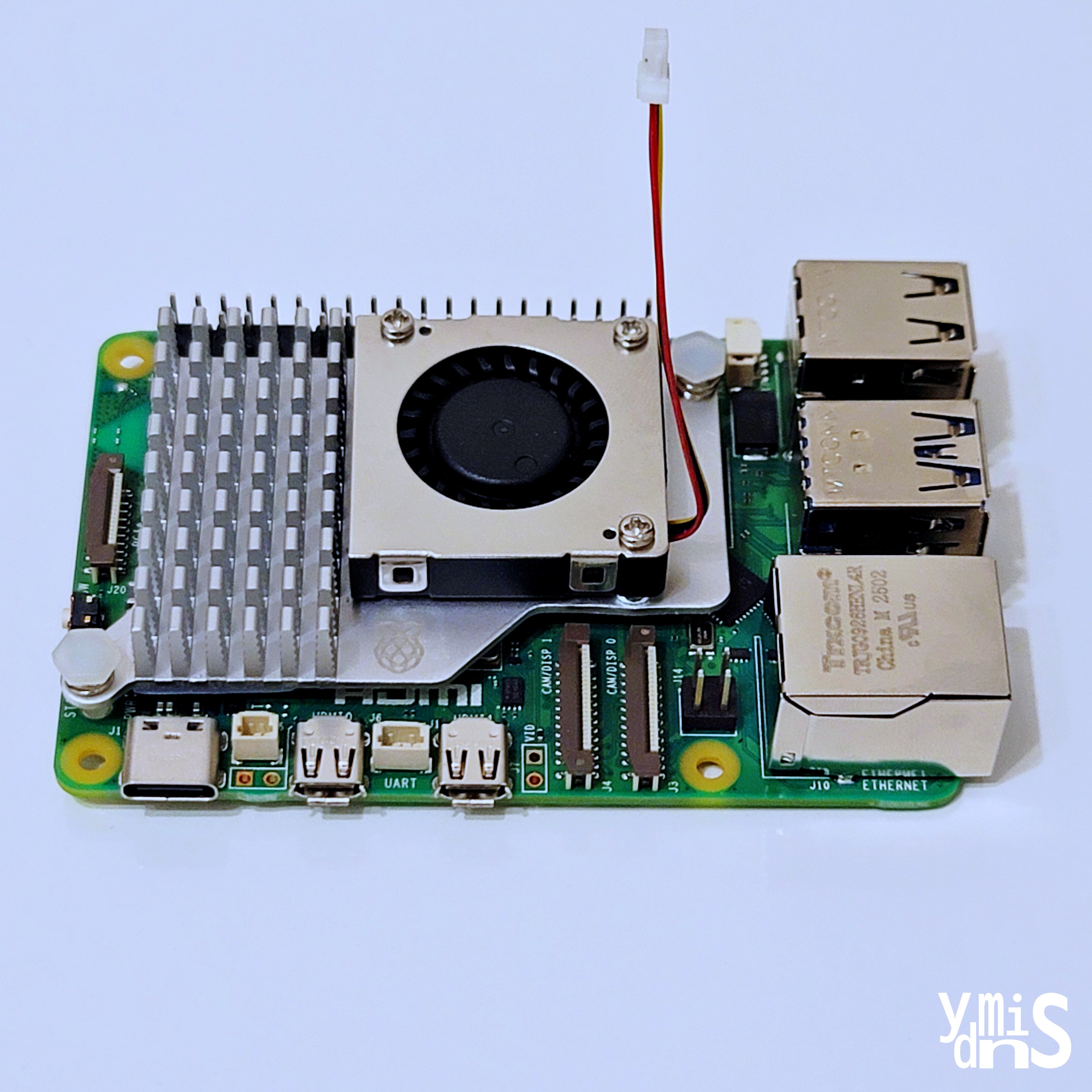 Personla Server Build - Raspberry Pi 초기 세팅 - Active Cooler를 장착한 윗면 모습이다.