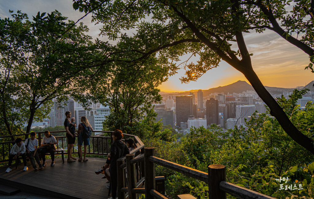 남산타워 쉬는 장소