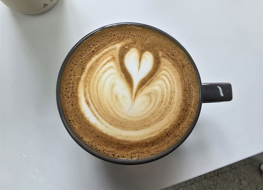 우유파우더로 만든 라떼