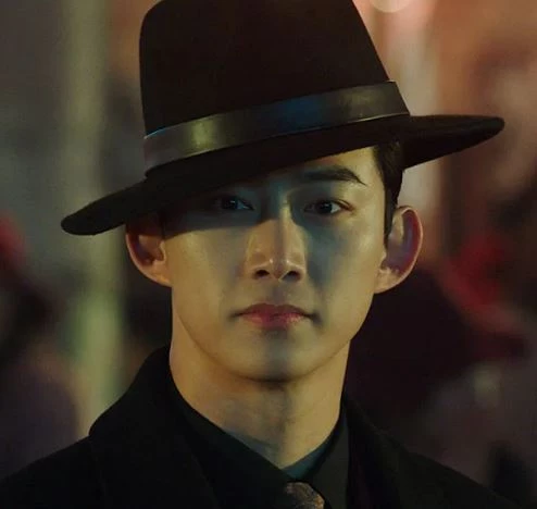 가슴이 뛴다 선우혈 역 옥택연으로 모자 쓴 모습