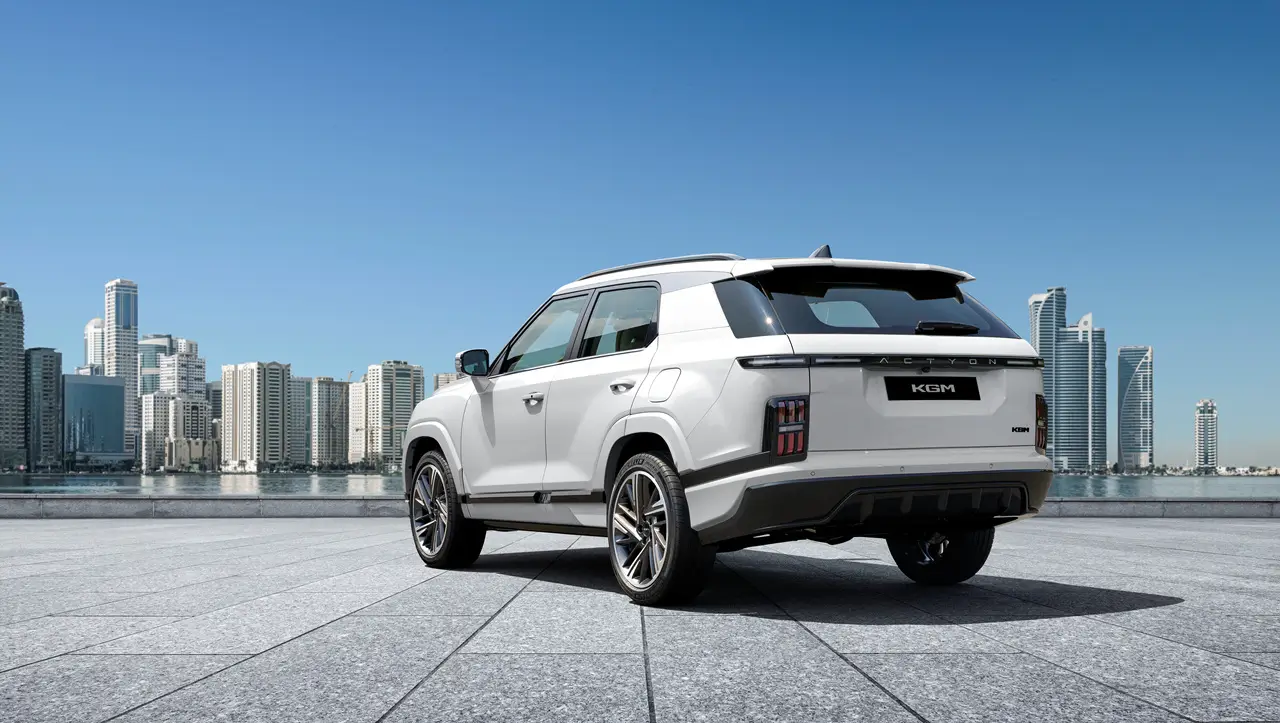 KGM 액티언 이미지 후면