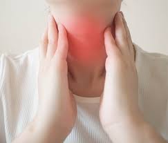 목에 이물감 느껴지는 증상