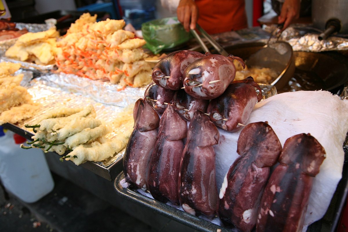 속초 중앙시장 맛집 오징어순대와 튀김 예시