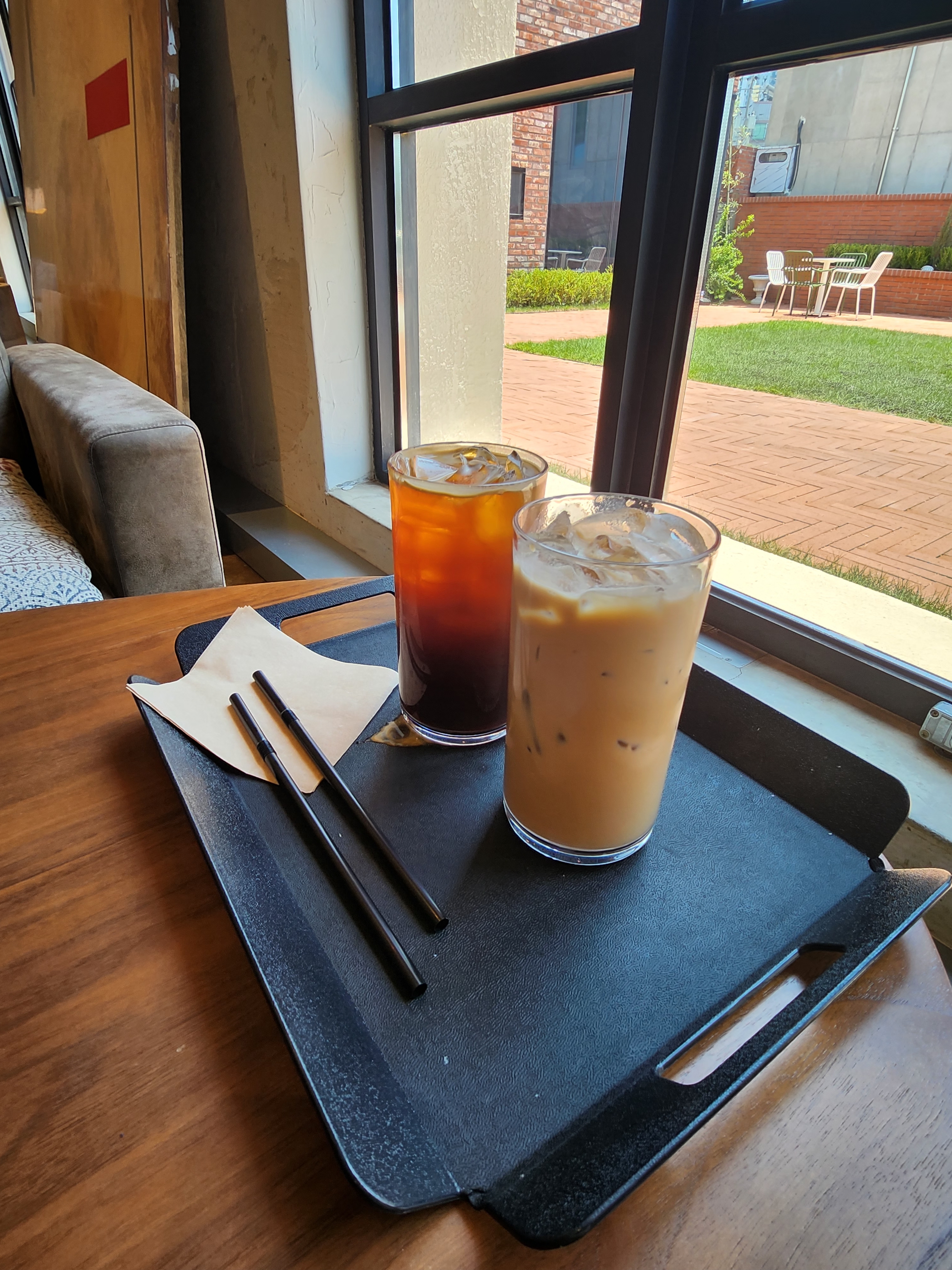 아이스 커피 2잔