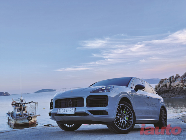 포르쉐 카이엔 E-하이브리드