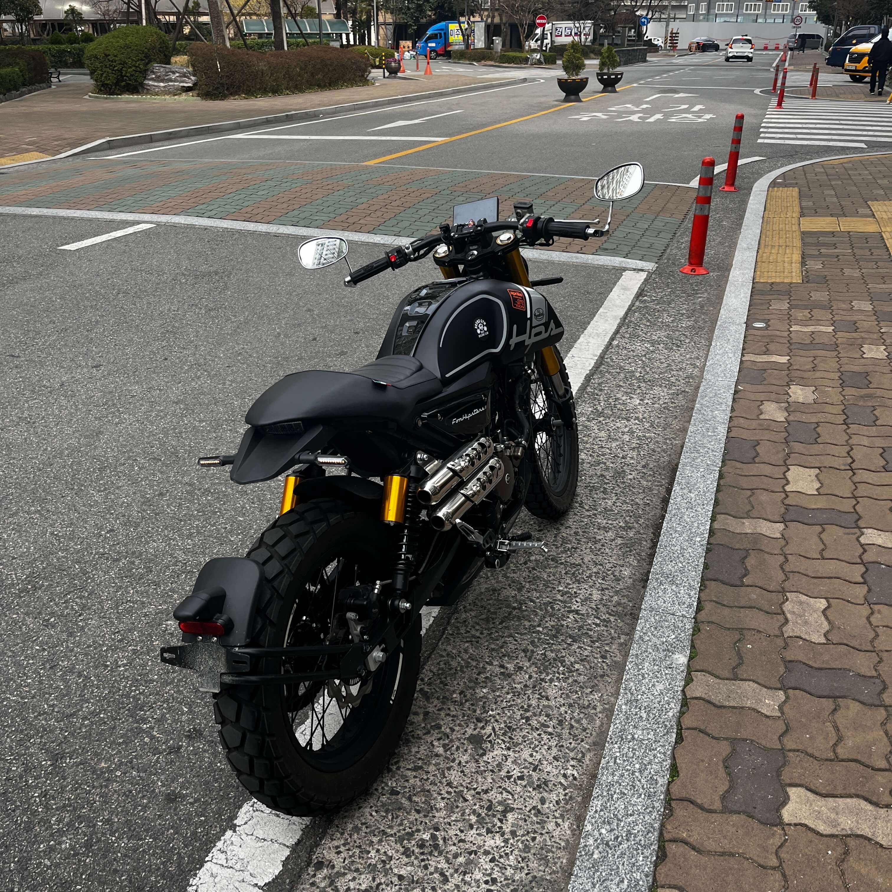 폐차된 이륜차