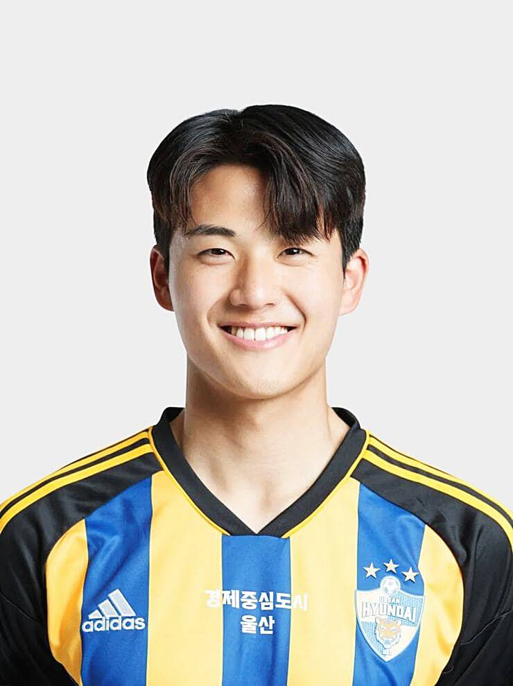 설영우-축구선수