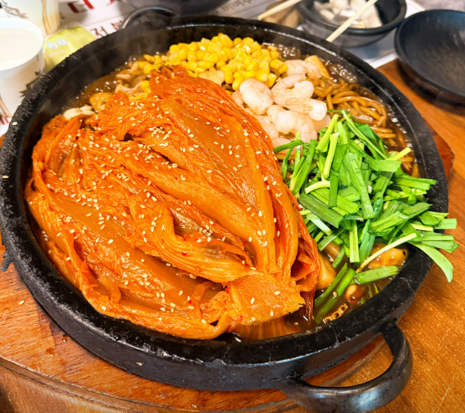 대전 한식명인 묵은지 돌짜장 중식 맛집 - 산내들 안내