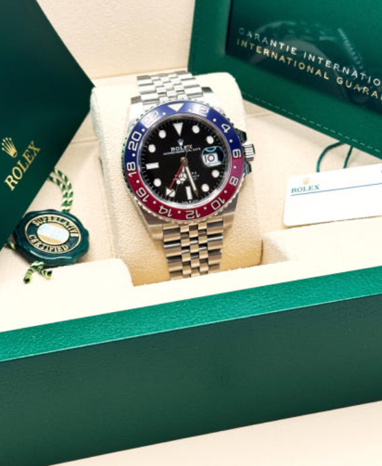 롤렉스 - GMT Mater 2 "Pepsi" (Ref. 126710BLRO)