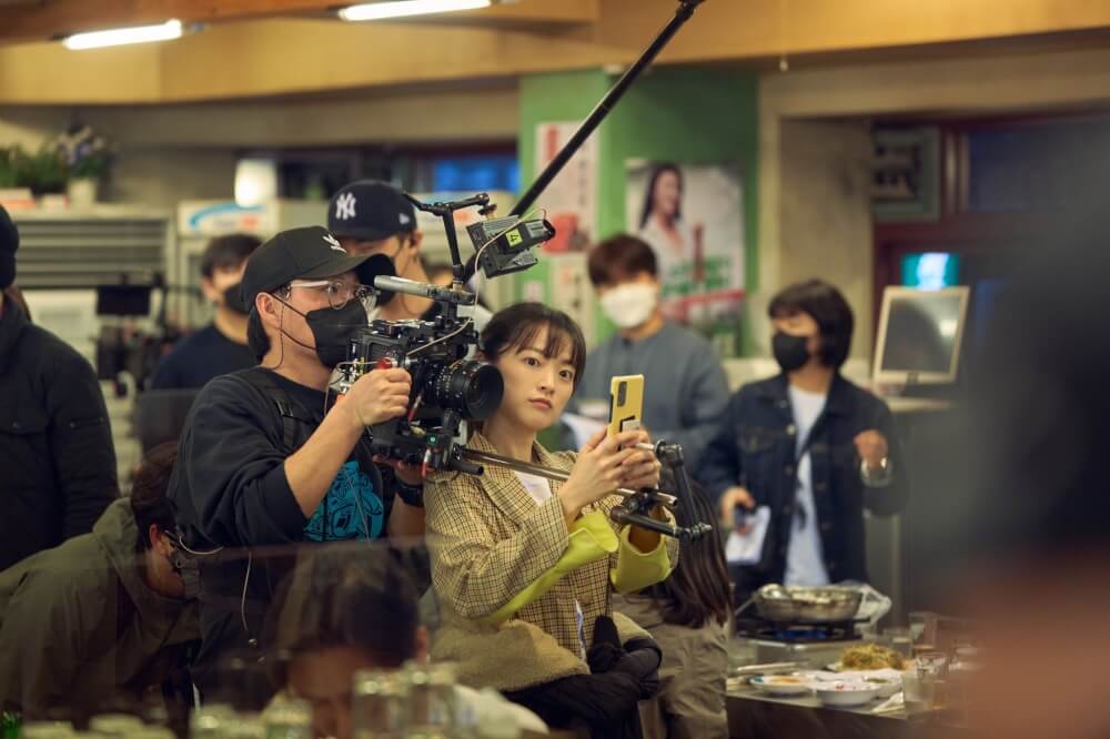 스마트폰을 떨어뜨렸을 뿐인데 천우희 촬영 장면중