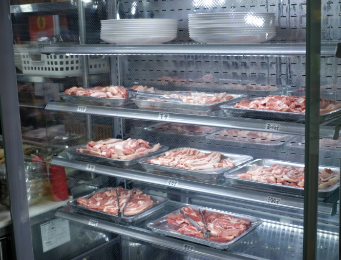 부뜰생고기한돈무한리필 대표 메뉴