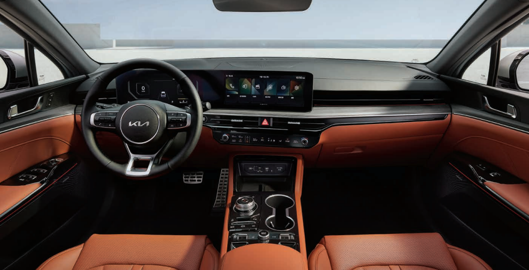 2024 K5 하이브리드 실내 디자인