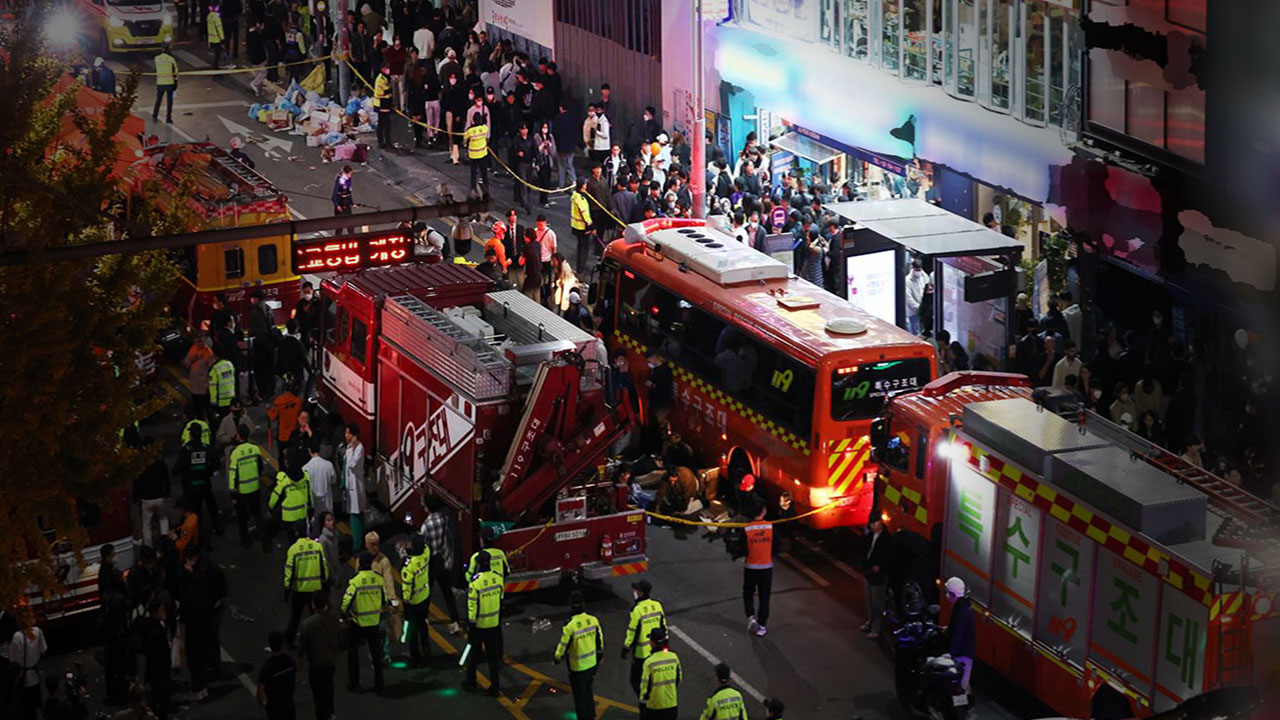 이태원 참사 출동 소방관, 트라우마로 잇따라 숨진 이유…누구도 놓칠 수 없는 이야기 관련 사진