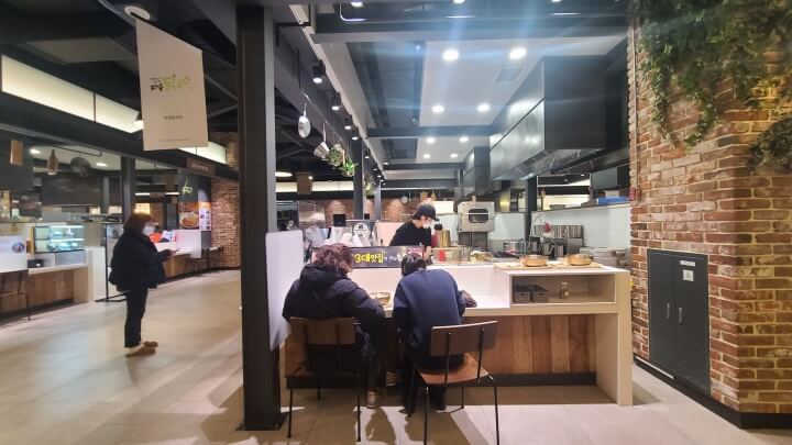 송도-현대-프리미엄-아울렛-푸드코트-2