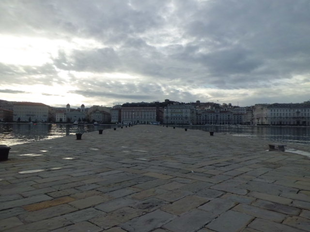 이탈리아 트리에스테 통일 광장 앞