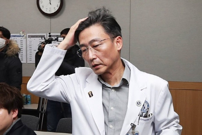 이국종 ‘탈조선' 발언 논란