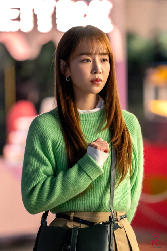 &#39;이번 생도 잘 부탁해&#39; 신혜선 스틸 [사진=아이오케이컴퍼니]