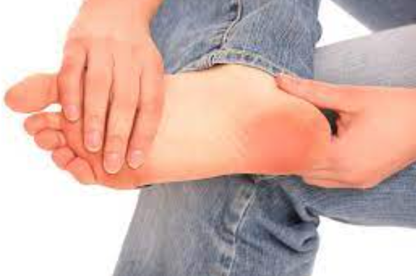 발바닥 통증의 주요 원인