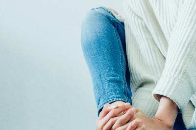 무릎-관절에-독이-되는-운동과-습관-이미지