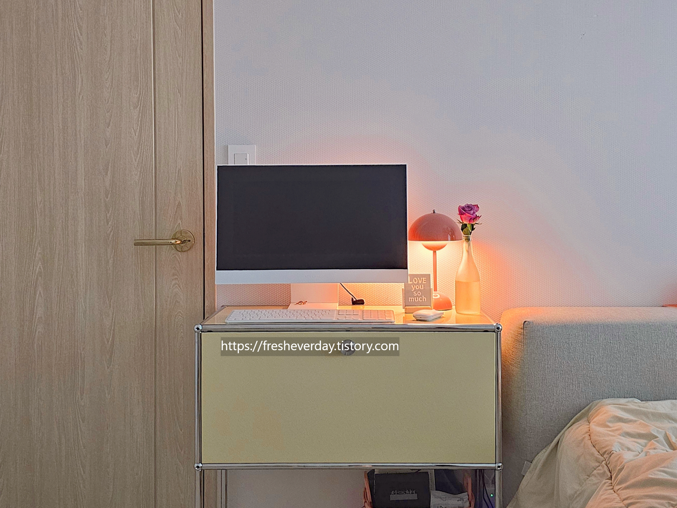 집에서 작업 공간 만드는 현실적인 방법