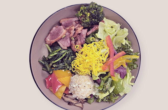 훈제오리 열무샐러드 이미지 사진