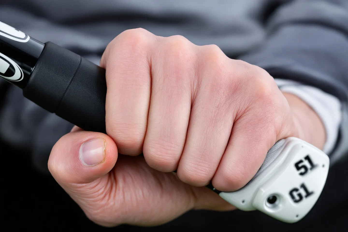 🔗 인터락 그립