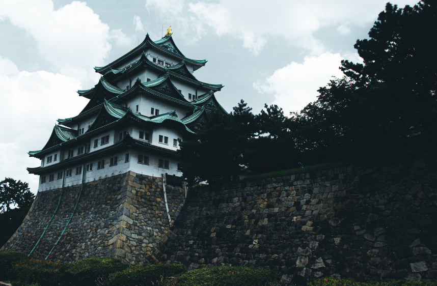 나고야 : 나고야 성, 아츠타 신사, 오스 관음사