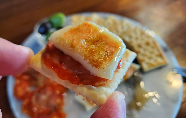 제주 성산일출봉 와인바 '성산연화'