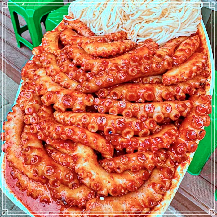 화성 백미리 마을, 궁평 유원지, 솔밭 맛집 직접 잡은 뻘낙지, 낙지볶음