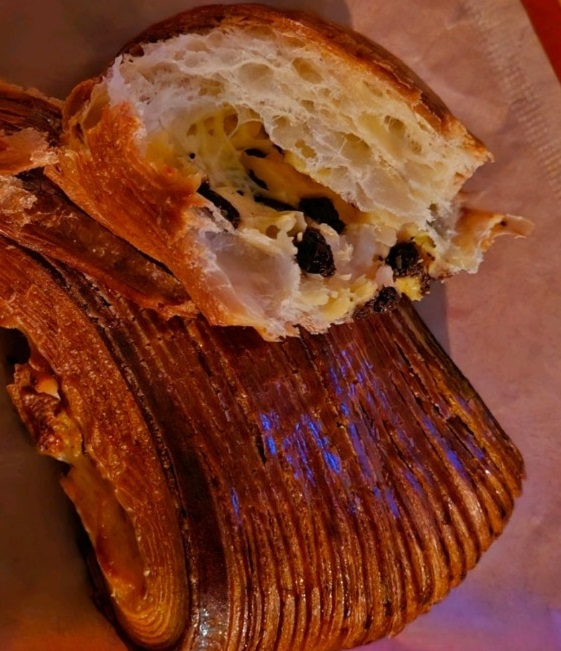 퀸아망-달인-쁘띠브루통-프랑스빵집-마포구