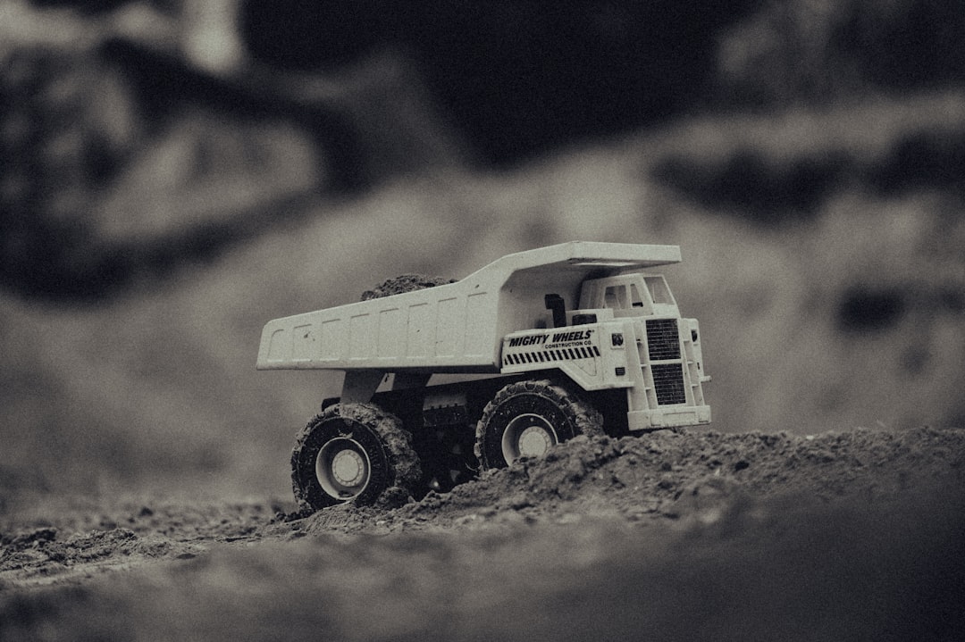 Dump truck