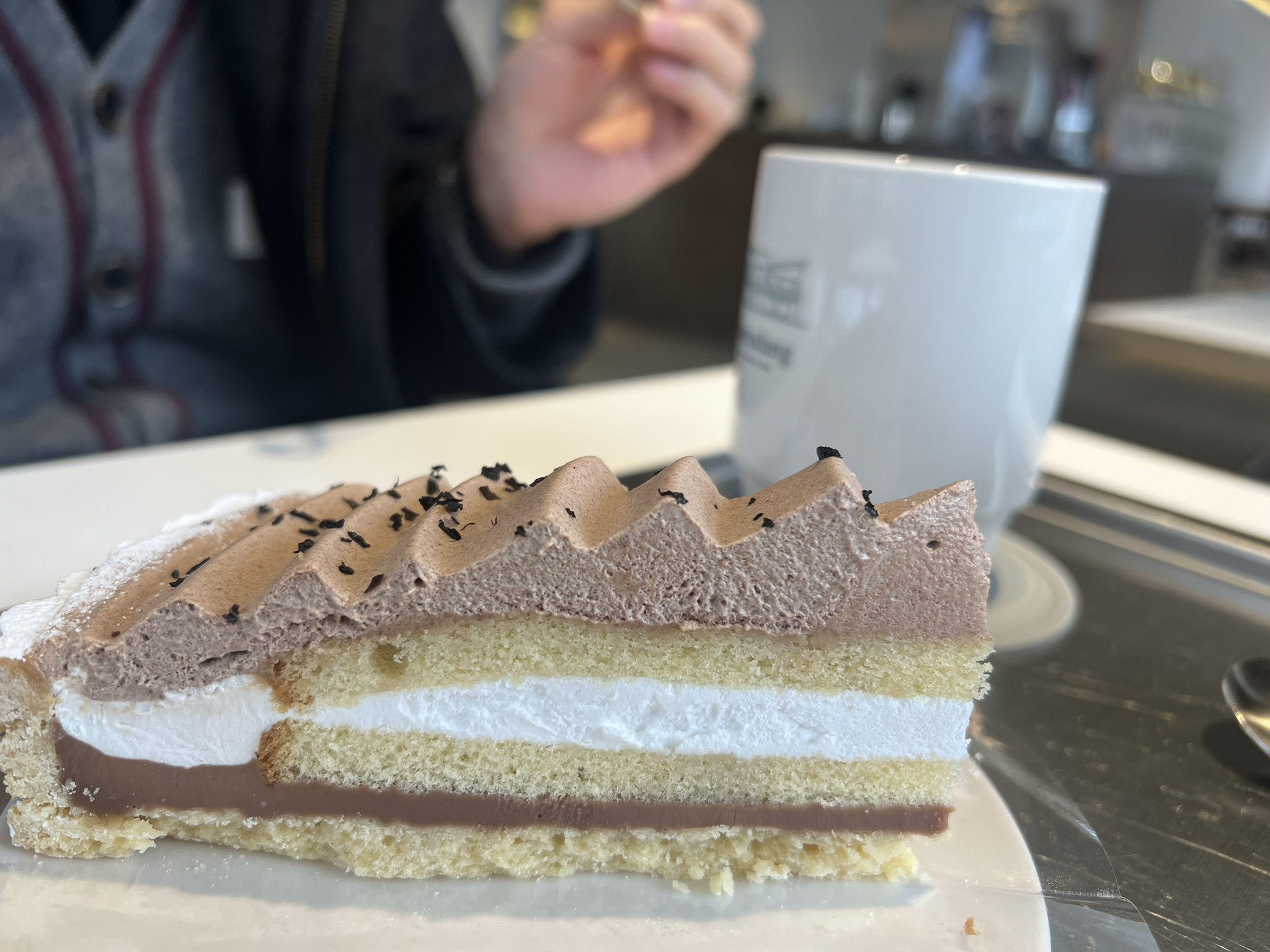 과천-앞마당-디저트-케이크