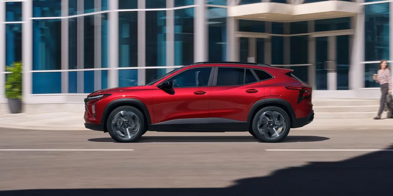 쉐보레 트랙스 크로스오버 이미지