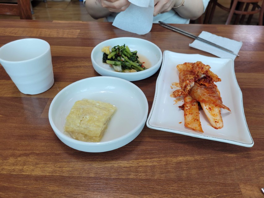 합강막국수 기본 반찬