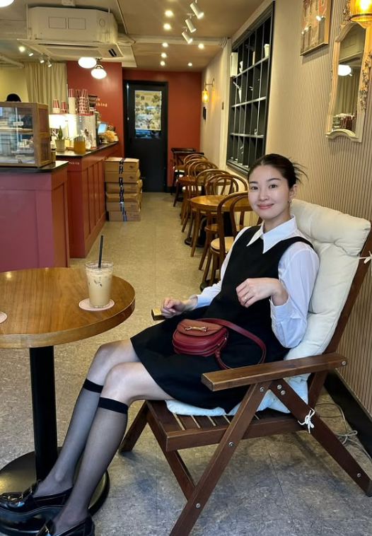 30대 여성 출근룩 데일리룩 미니 크로스백