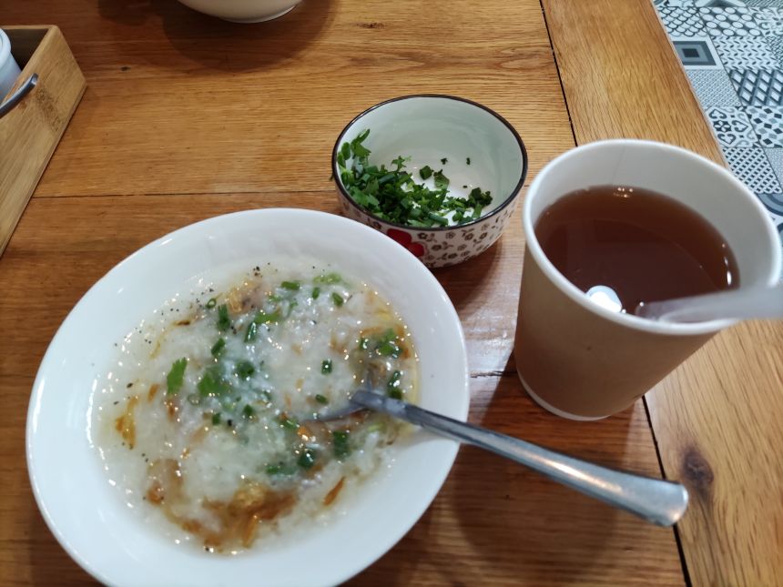 배탈 났을 때 다낭 조개죽과 함께 마시면 소화에 좋은 따뜻한 계피차