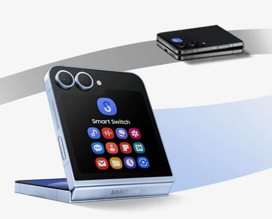 바닥에 놓인 2개의 핸드폰