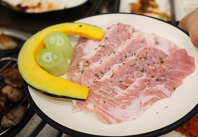 부산 전포동 옛날삼겹살 '뇽뇽'