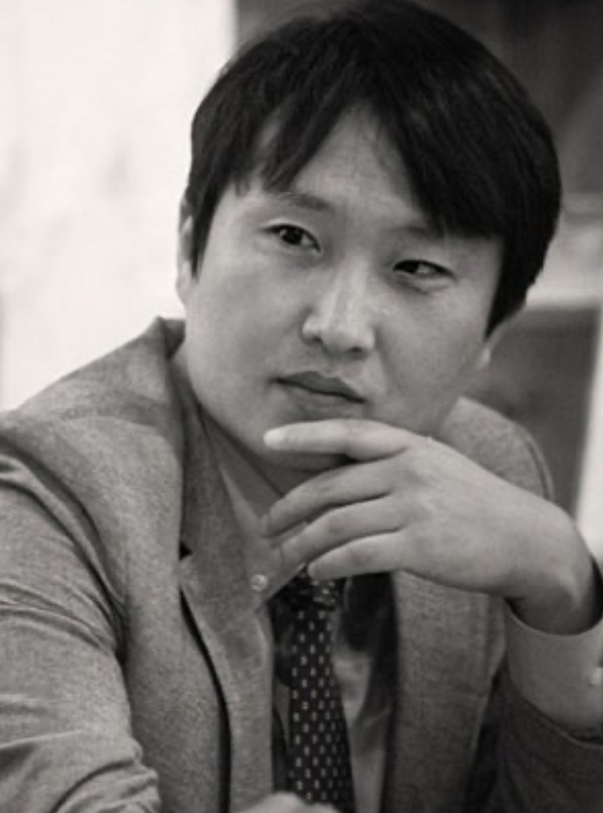 이동형 작가 프로필