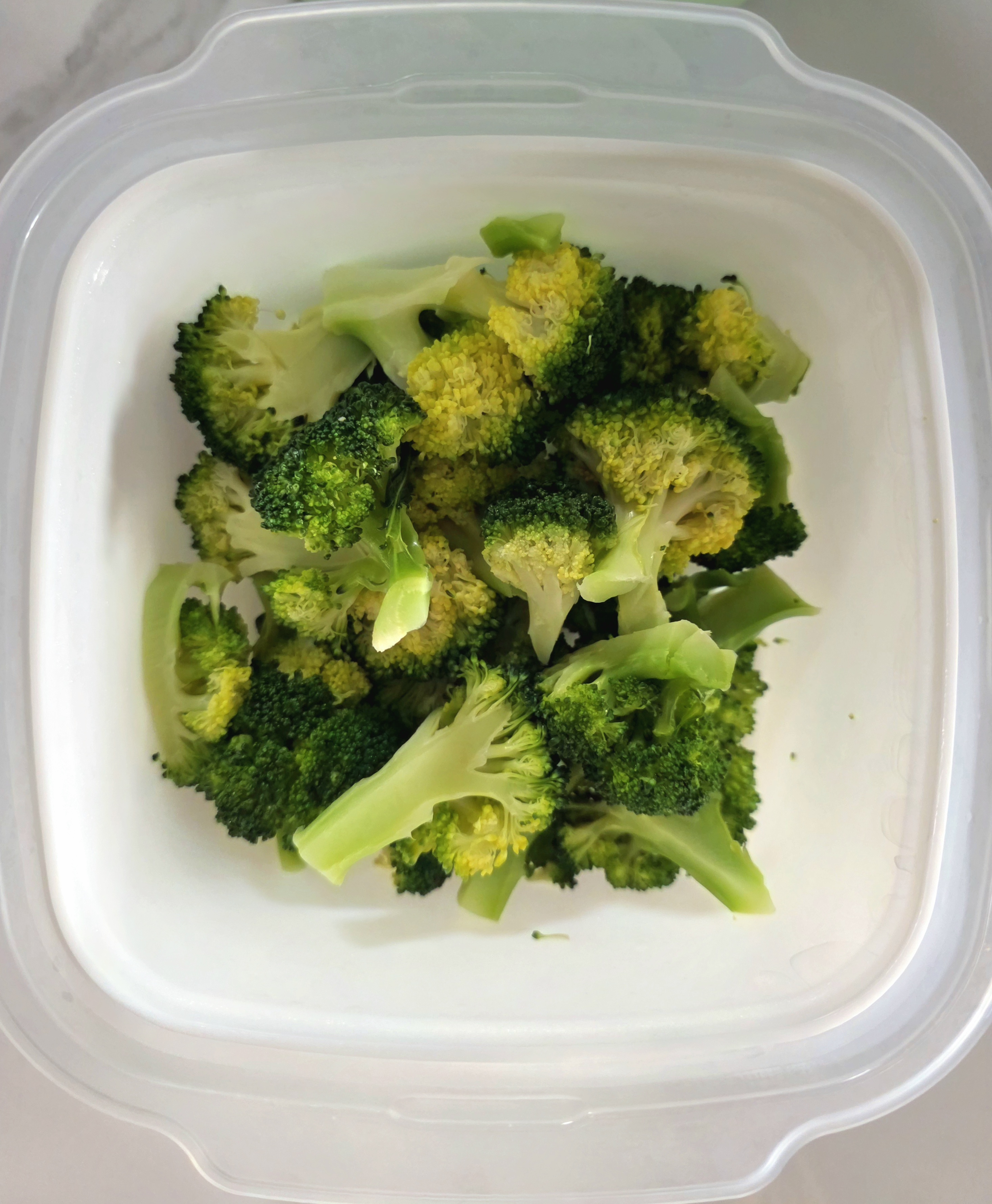 브로콜리는-데쳐서-먹어요.