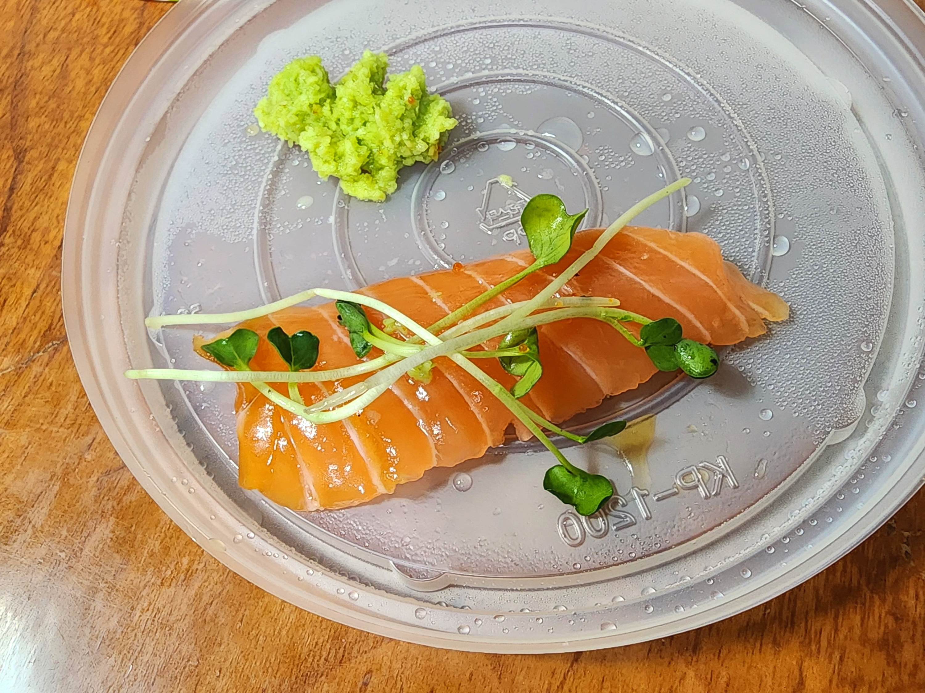 유키가후루사케동